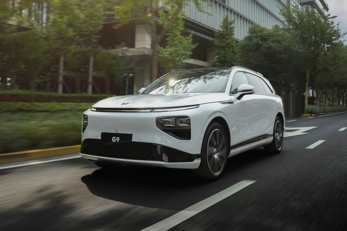 Xiaopeng ইলেকট্রিক যানবাহন Xpeng G9 SUV খাঁটি ইলেকট্রিক মাঝারি থেকে বড় 5 দরজা 5 সিট ইভি গাড়ি