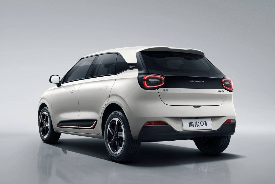 2024 dongfeng Nammi 01 RHD 330km সেডান বৈদ্যুতিক নতুন শক্তি গাড়ি বিক্রয়ের জন্য চীন তৈরি